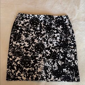 Banana Republic Black and White Floral Pencil Skirt